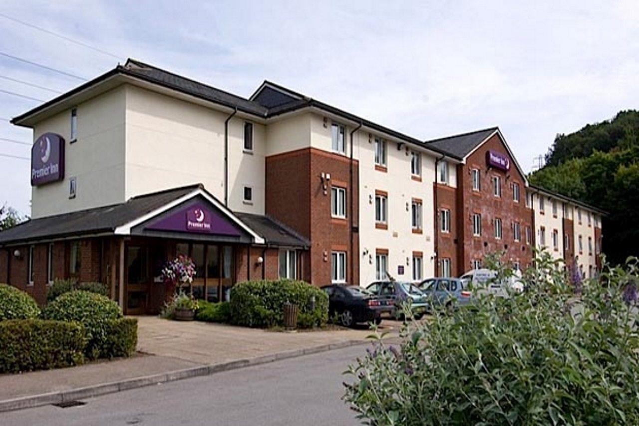 Premier Wales Hotel