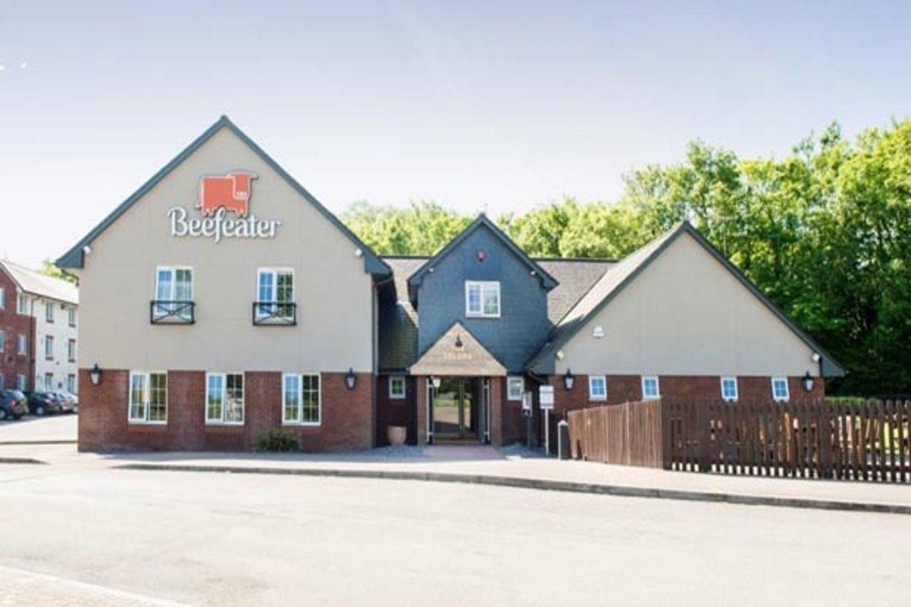 Premier Wales Hotel 3*